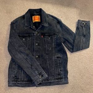 Levi’s trucker jacket Size L